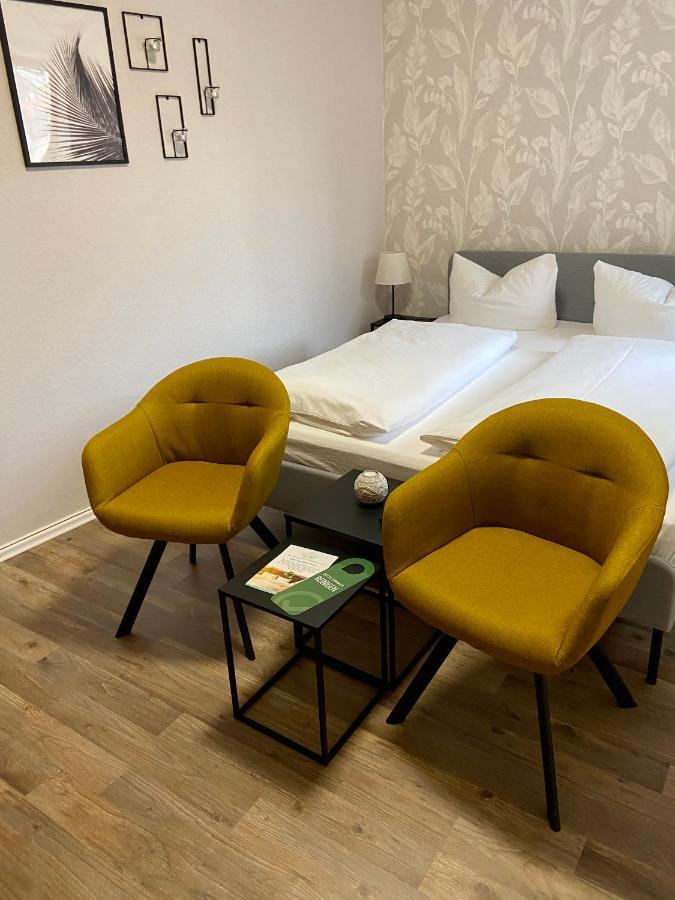 Hotel Garni Zum Rebstock Naumburg  Esterno foto