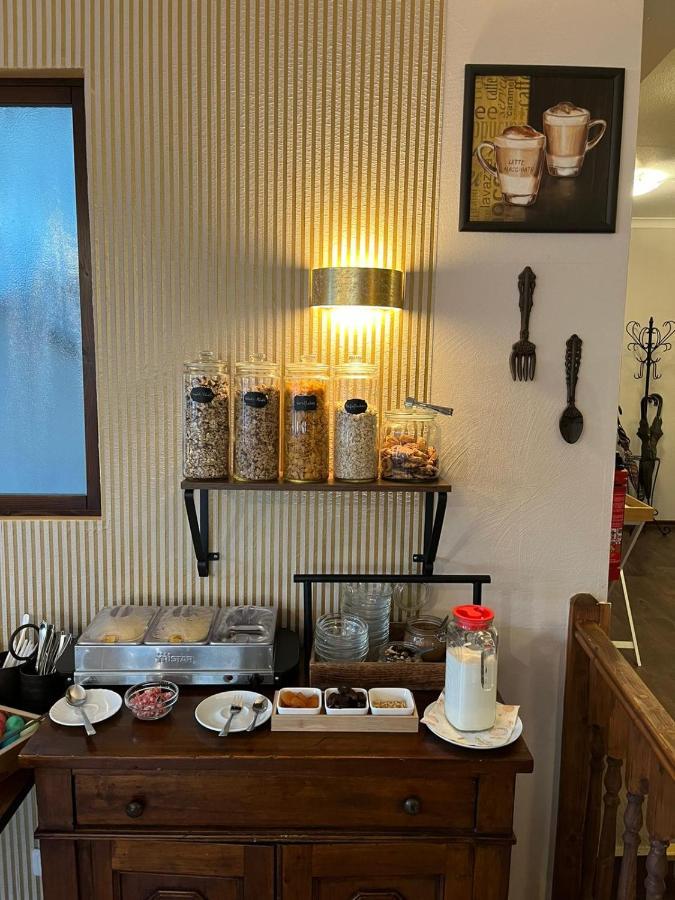 Hotel Garni Zum Rebstock Naumburg  Esterno foto