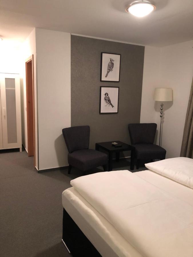 Hotel Garni Zum Rebstock Naumburg  Esterno foto